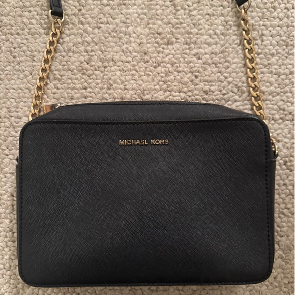 Michael Kors Crossbody - Picture 3 of 4